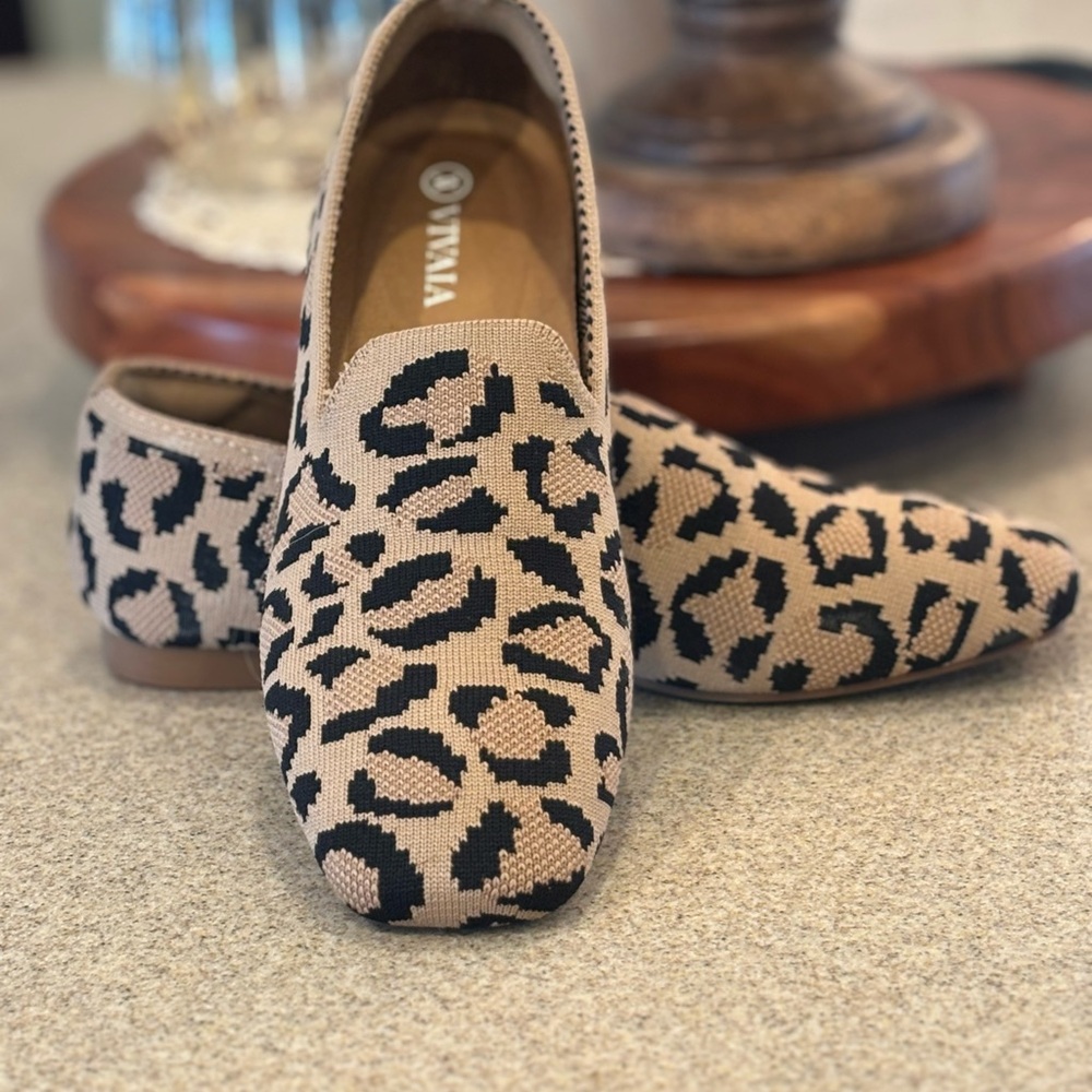 Women's Vivaia Samantha Leopard Print Loafers - Black and Tan